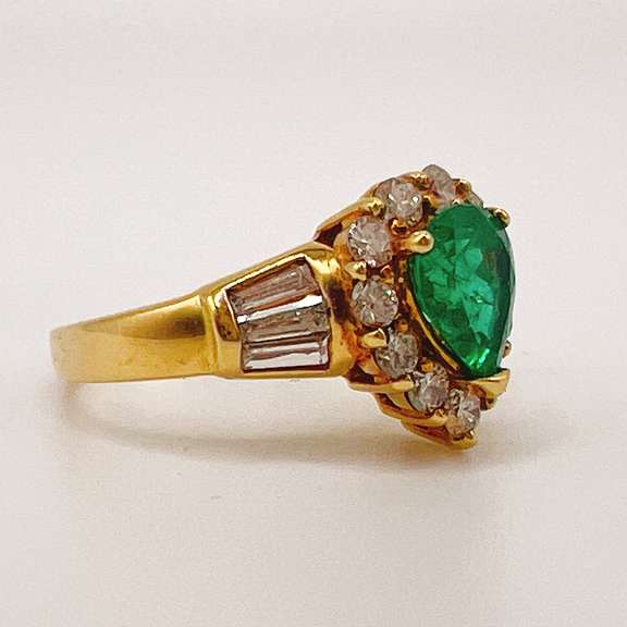 18kt Yellow Gold, Emerald, & Diamond Cocktail Ring