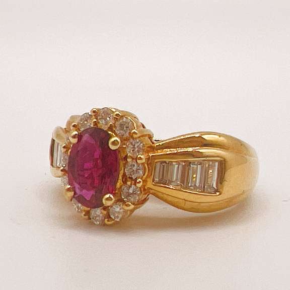 18kt Yellow Gold, Ruby, & Diamond Ring