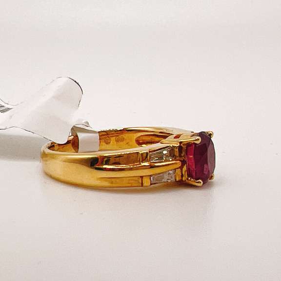 18kt Yellow Gold, Ruby, & Diamond Ring