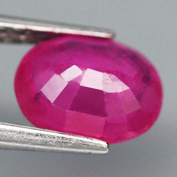 Stunning 2.17ct reddish pink Ruby