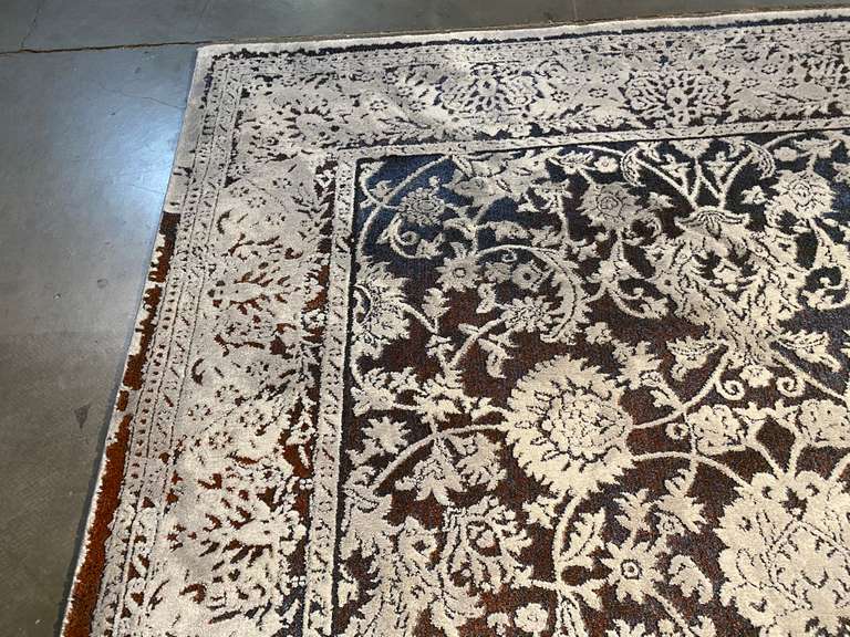 MODERN CARVED RUG 6x8