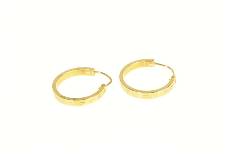 18K Yellow Gold 20.3mm Flower Blossom Pattern Squared Hoop Earrings