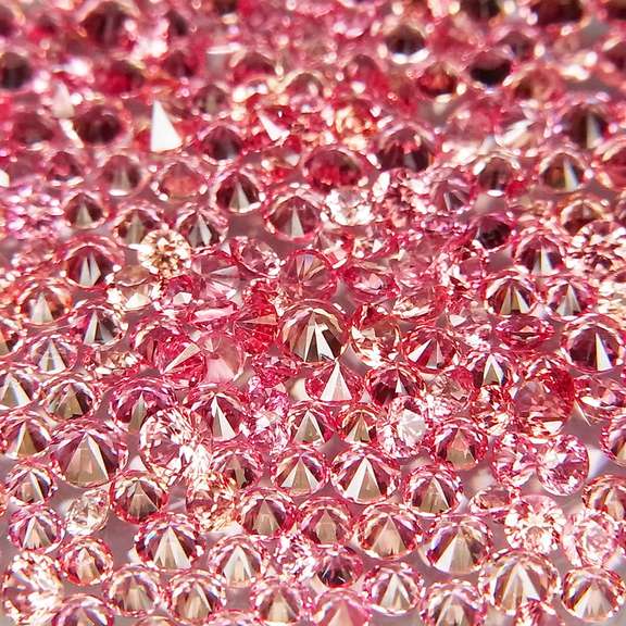 Exceptional 2.97ct diamond cut Songean Sapphire set