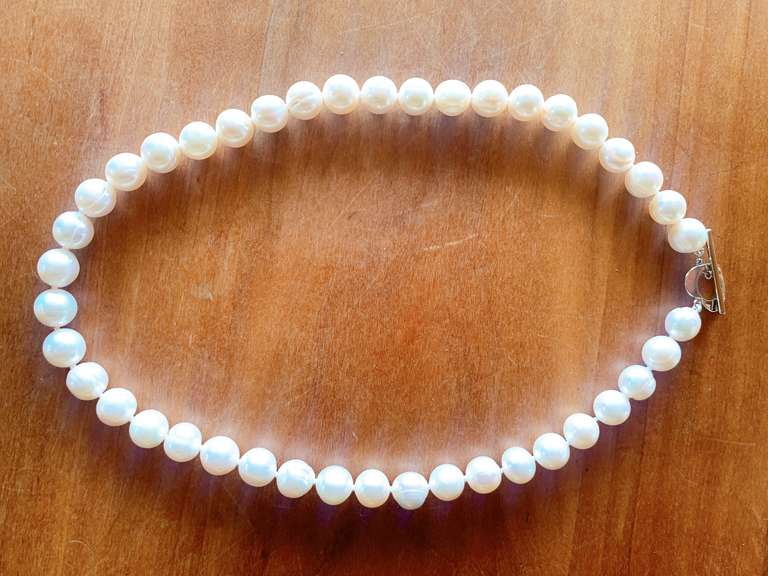 18 inch Pearl Necklace with Silver Heart Toggle