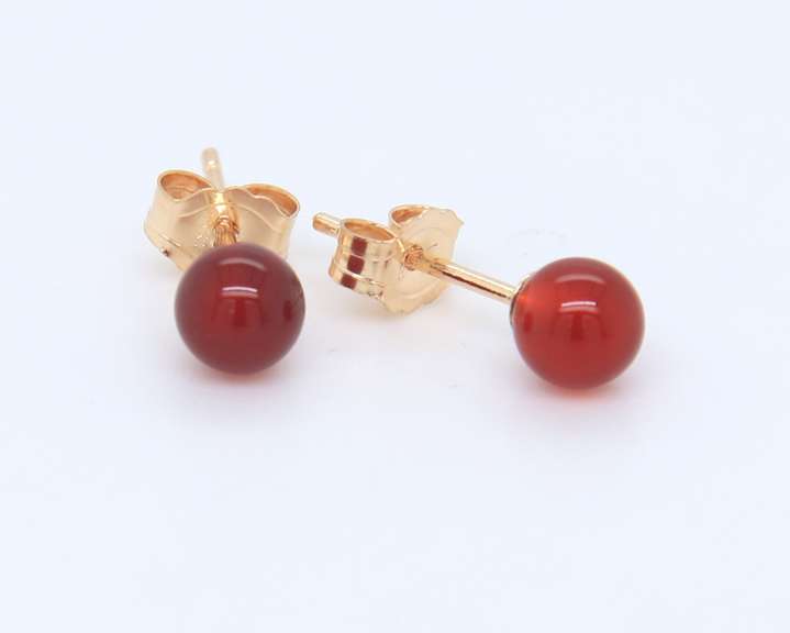 Beautiful Yellow Gold Carnelian Stud Earrings