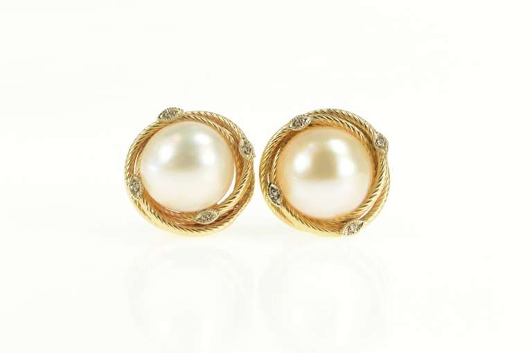 14K Yellow Gold Retro Pearl Diamond Accent Twist Clip Back Earrings