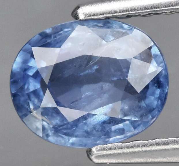 Top cornflower blue! .84ct unheated Sapphire
