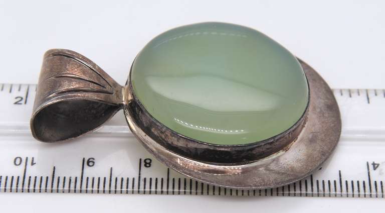 Vintage 925 Sterling Silver Green Jade Pendant