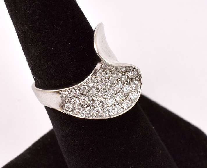 Spectacular Diamond Swirl Ring in 18K White Gold