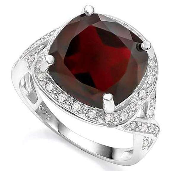 5.50 CT CREATED GARNET & 2PCS CREATED WHITE SAPPHIRE 925 STERLING SILVER RING