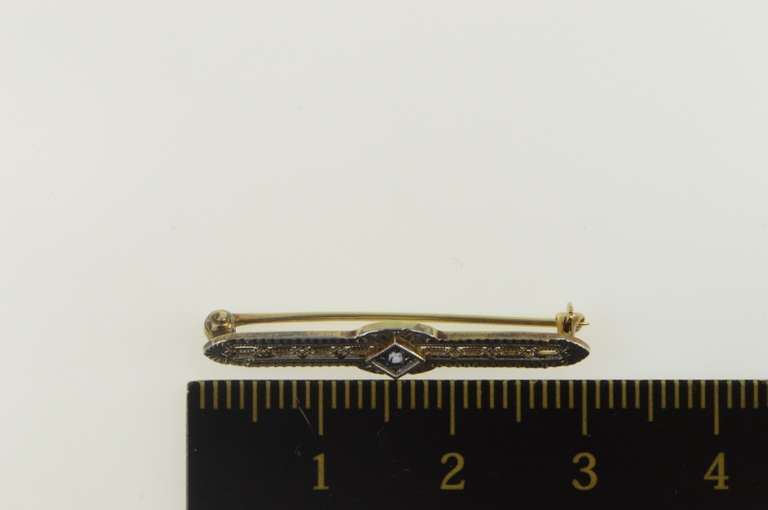 14K Yellow Gold Art Deco Amethyst Inset Filigree Bar Pin/Brooch