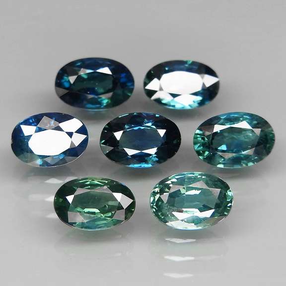 Heated only! 4.34ct oval cut Australian Sapphire set