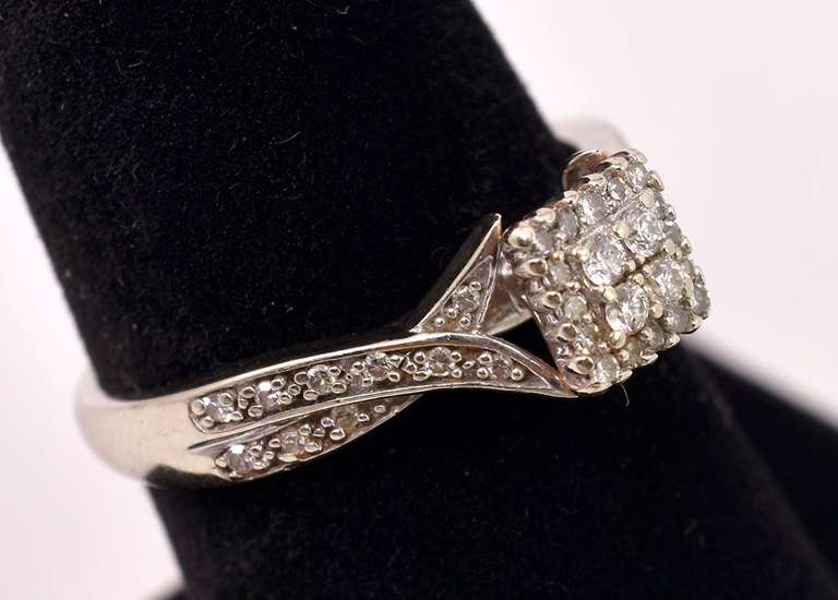 Brilliant Diamond Ring in White Gold
