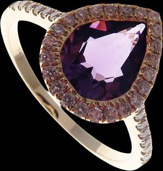 Intoxicating Violet Teardrop Amethyst 18k Gold Ring edged with Diamonds
