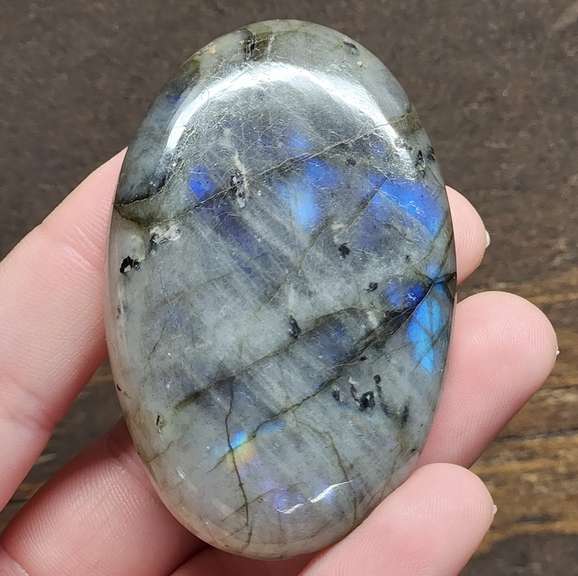 Amazing teal and blue flashing! 189.90ct Labradorite cabochon