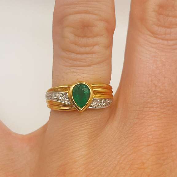 18kt Yellow Gold, Emerald, & Diamond Cocktail Ring