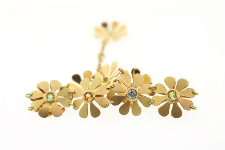 Vintage Multi-Gemstone Flower Bracelet in 18KT Yellow Gold