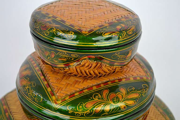 Rare Vintage Vietnamese Handcrafted Rattan and Bamboo Nesting Lidded Baskets, Set of 3