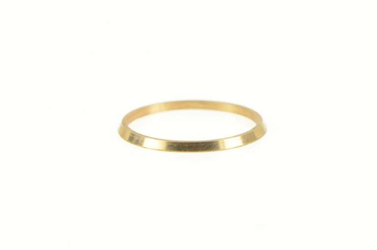 14K Yellow Gold 1.3mm Grooved Vintage NOS 1950's Band Ring