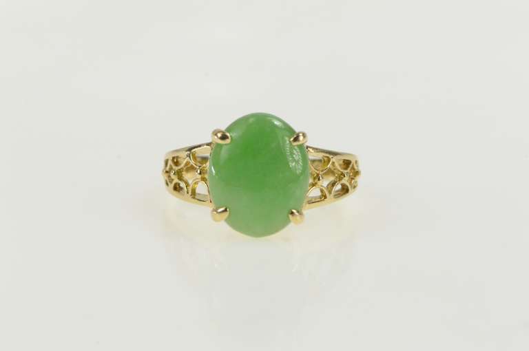 14K Yellow Gold Jadeite Retro Scalloped Lattice Statement Ring