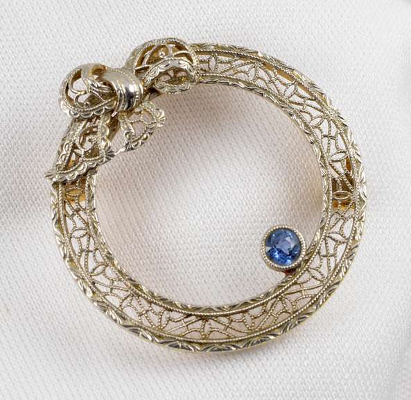 Antique Filigree Wreath Brooch