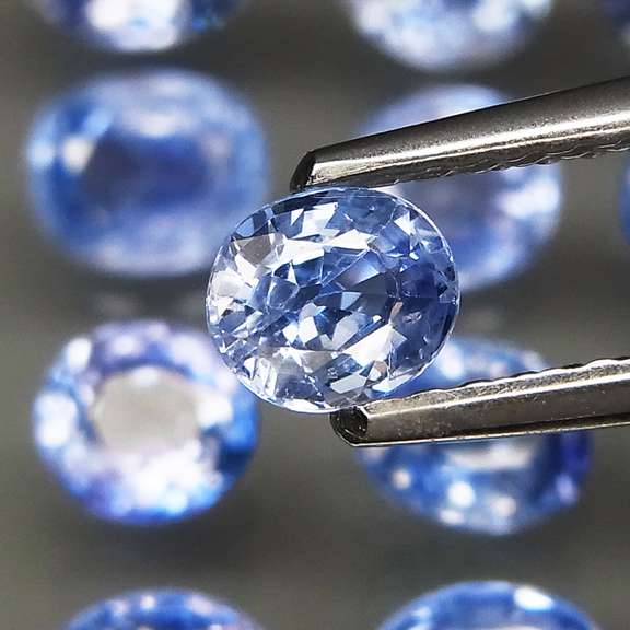 Heated only cornflower blue 5.56ct Sapphire set