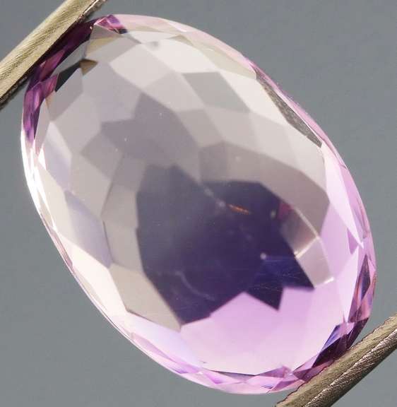 Vibrant! 7.96ct violet Amethyst
