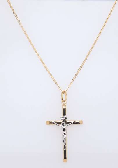 Elegant Yellow Gold Cross Pendant on Chain