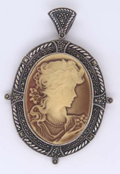 Vintage Sterling Silver Cameo Marcasite Pendant