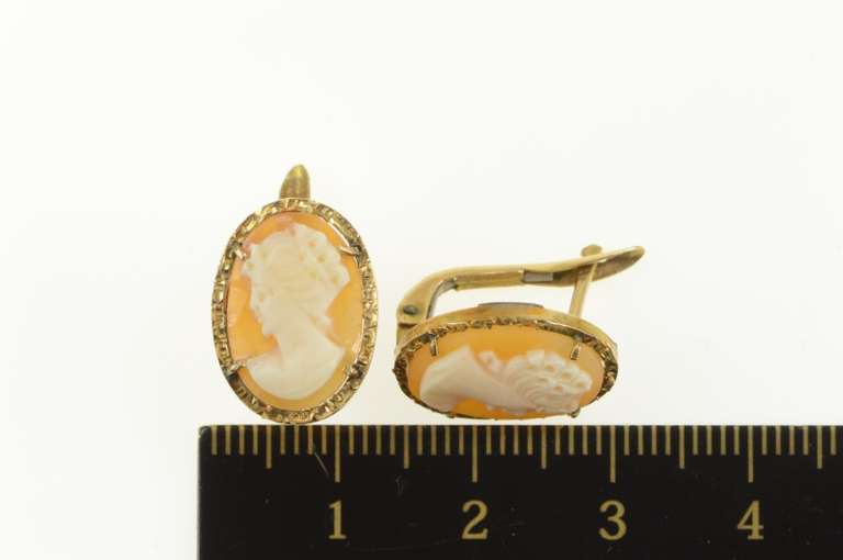 14K Yellow Gold Ornate Carved Shell Cameo Lever Back Classic Earrings
