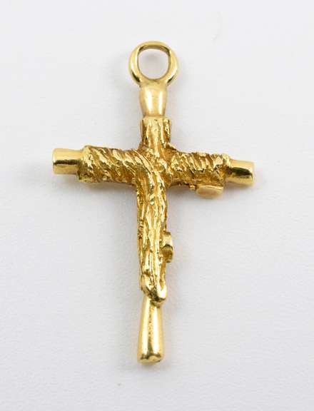 Tasteful 18k Cross