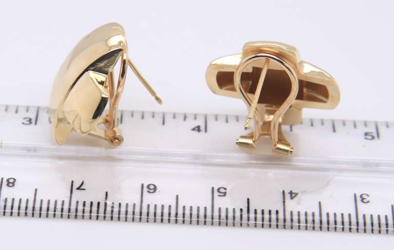 Attractive Yellow Gold X Earrings