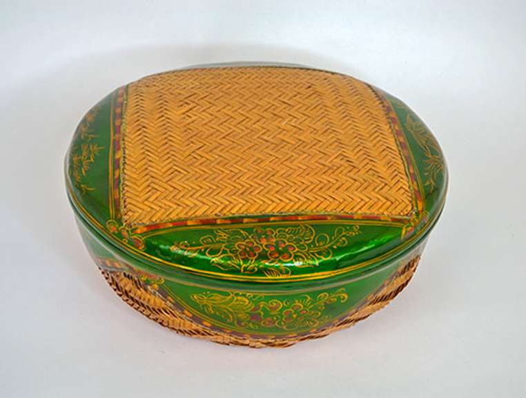 Rare Vintage Vietnamese Handcrafted Rattan and Bamboo Nesting Lidded Baskets, Set of 3