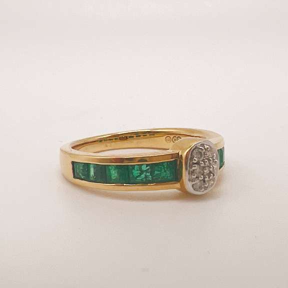 18kt Yellow Gold, Emerald, & Diamond Cocktail Ring