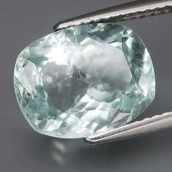 High fire 4.45ct platinum blue Aquamarine