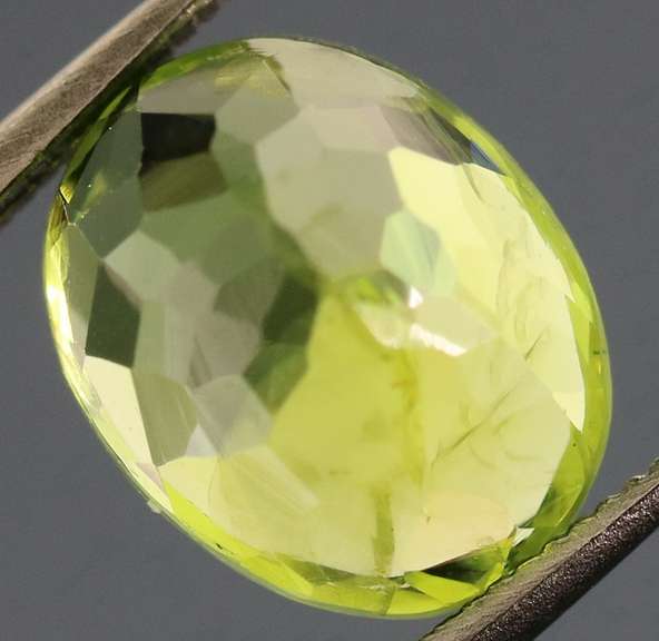 Large 3.10ct Burma green Peridot