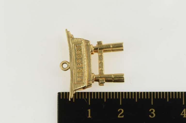 14K Yellow Gold Freeport Grand Bahama Torii Gate Charm/Pendant