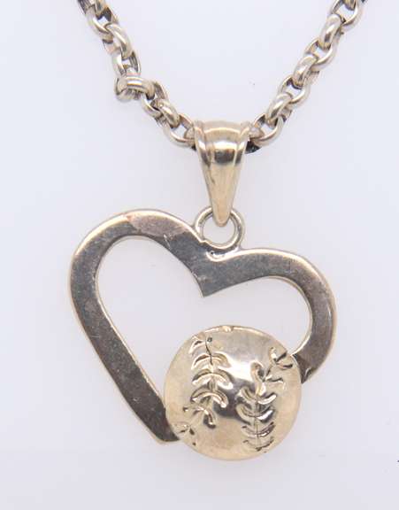 Vinatge Sterling Silver Mexico Heart Shaped Pendant on Chain