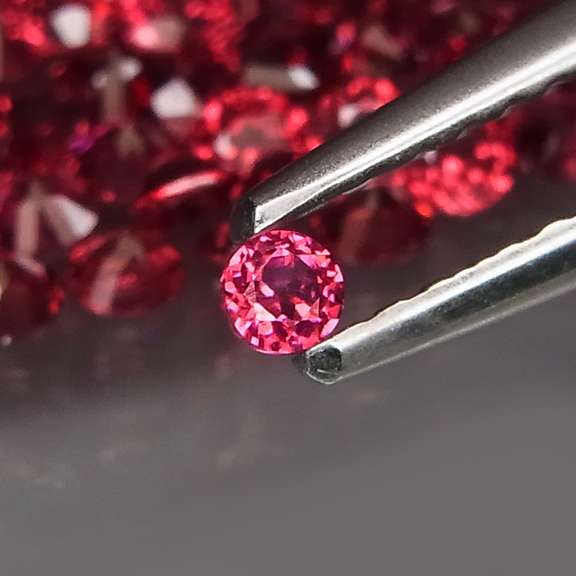 Amazing 5.09ct 110pc solitaire Garnet set