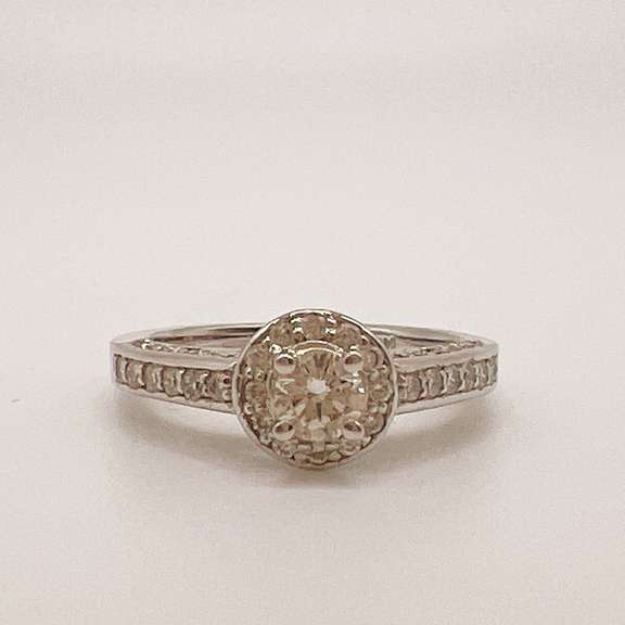 14kt White Gold Diamond Engagement Ring