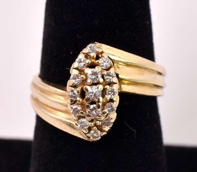 Darling Diamond Cluster Ring in 14K Yellow Gold