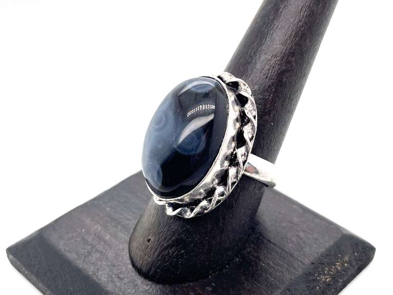 White Circles in Black Gemstone Tibetan Silver Rope Design Ring