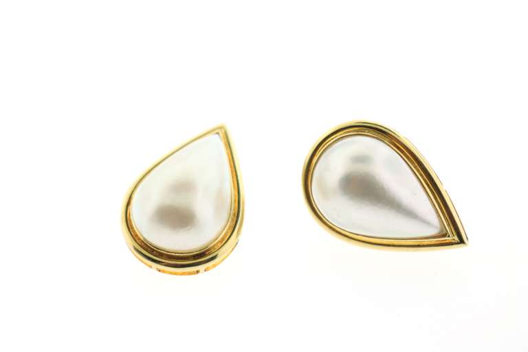 Pearl Tear Drop Stud Earrings in 18K Yellow Gold
