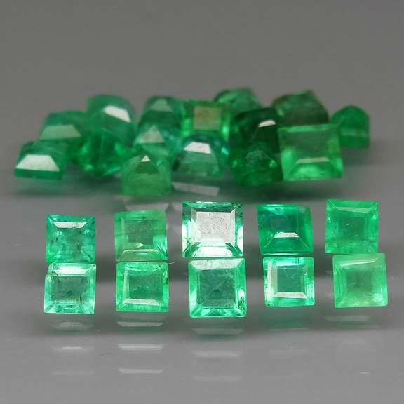 Collectors 5.20ct real Colombian Emerald 28 piece set
