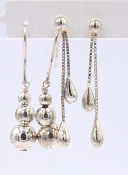 Group lot of 2 Pairs of Dangle Earrings