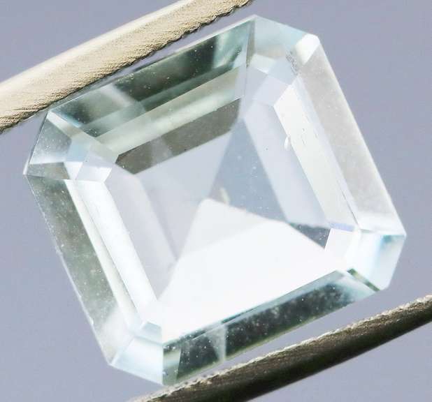 Stunning 2.12ct untreated Brazilian Aquamarine