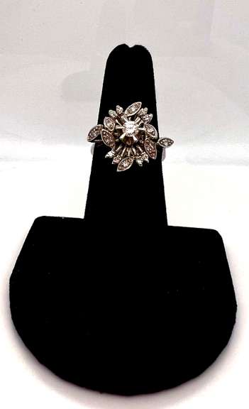 Dramatic 18kt White Gold Diamond Floral Ring