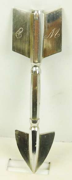 Early Large Heavy Sterling Silver Arrow Pin