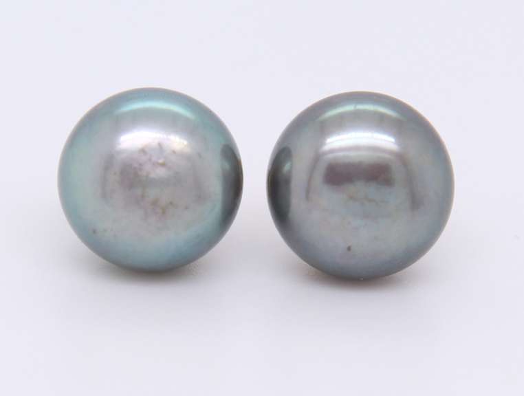 14kt Yellow Gold Grey Button Pearl Stud Earrings