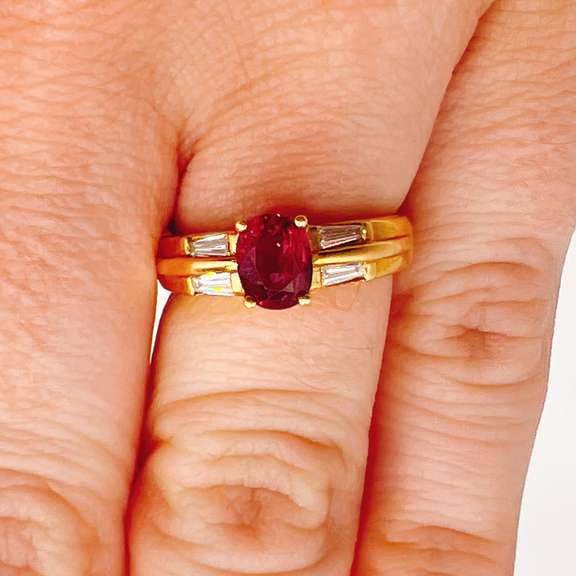 18kt Yellow Gold, Ruby, & Diamond Ring